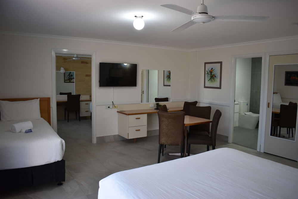 Suite, Multiple Beds, Non Smoking, Balcony - Photo 1