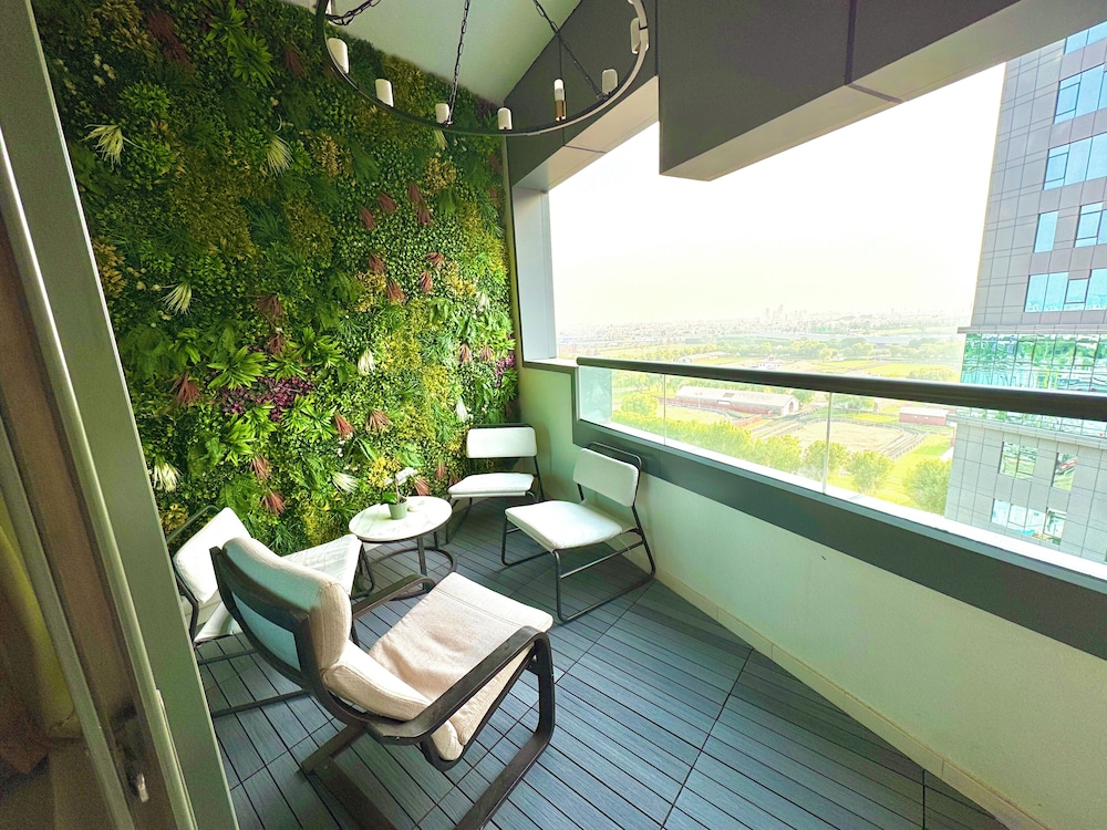 Deluxe Studio, Balcony, Garden View photo 2