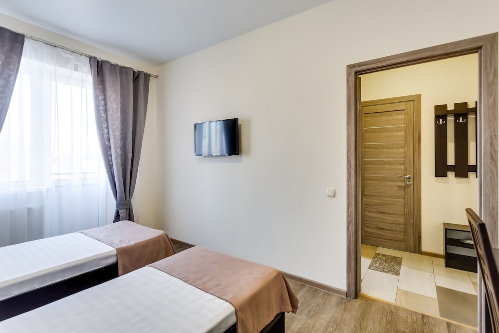 Standard Twin Room photo 2