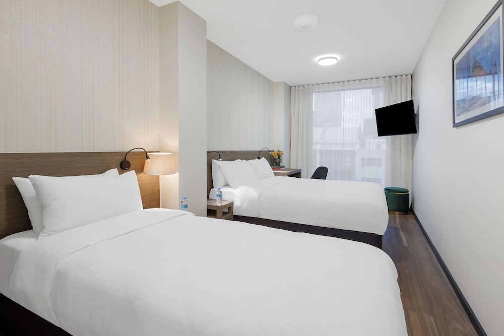 Executive Room, Multiple Beds, Non Smoking, City View - Photo 1
