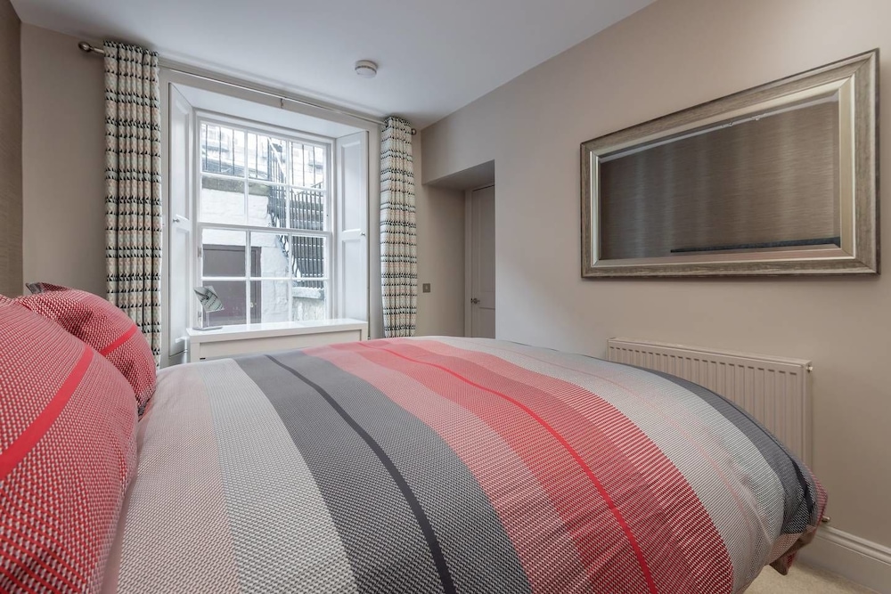 Apartment (1 Bedroom)