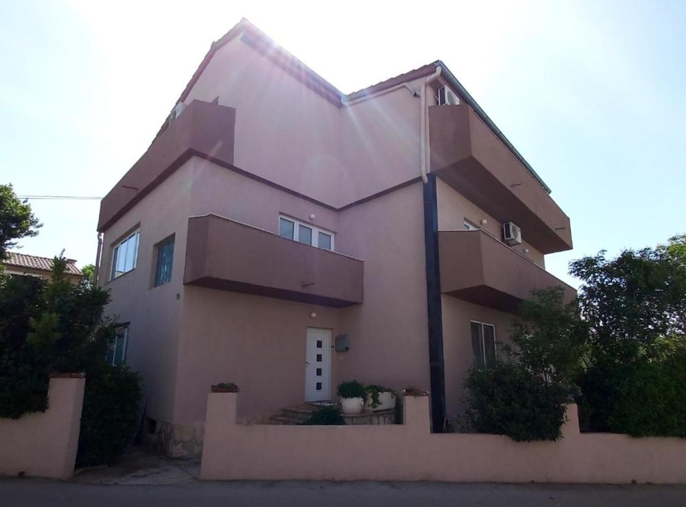 Double Room (Double Room (A6))