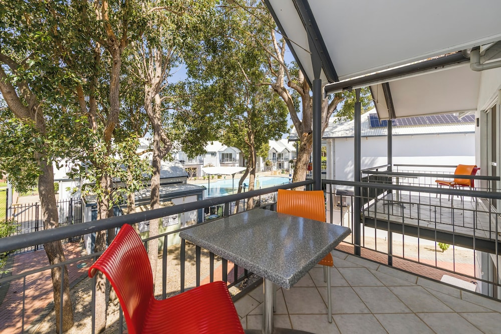 Family Villa, 2 Bedrooms, Jetted Tub - Photo 12