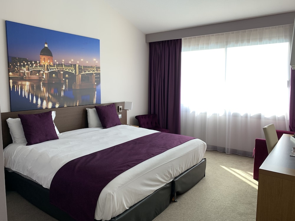 Room, 1 Double Bed with Sofa bed (Golf course view) photo 3