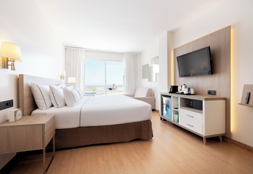 Premium Room, Sea View (2 Adults + 1 Child) - Photo 19