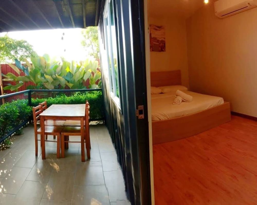 Double Room - Photo 11