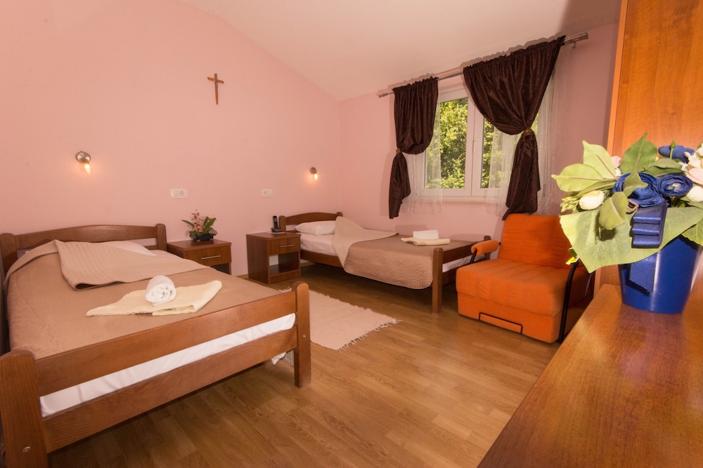 Comfort Triple Room photo 1