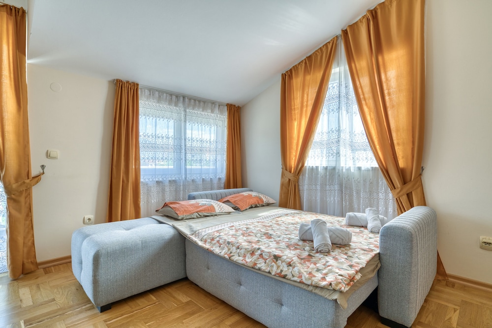 Panoramic Apartment - Photo 19