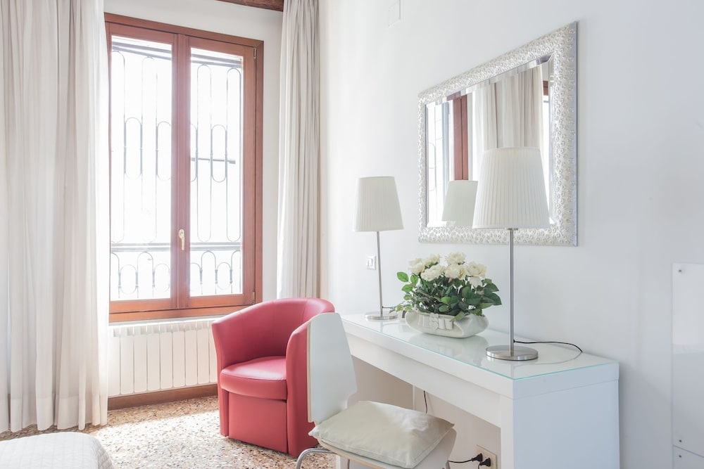 City Apartment, 1 Bedroom photo 2