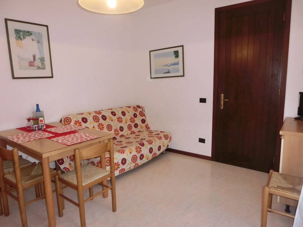 Apartment, 1 Bedroom, Patio, Garden View