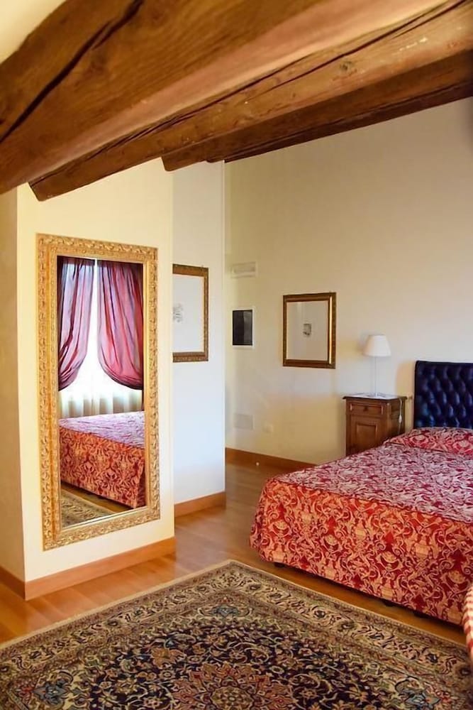 Junior Quadruple Room, Hill View photo 1