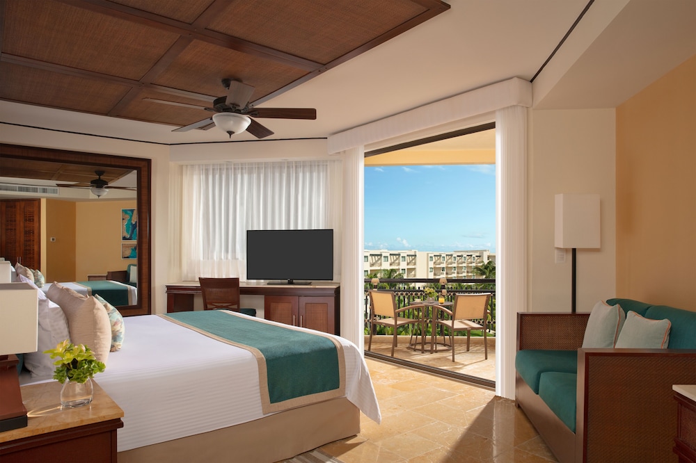 Preferred Club Ocean View King Bed - Photo 4