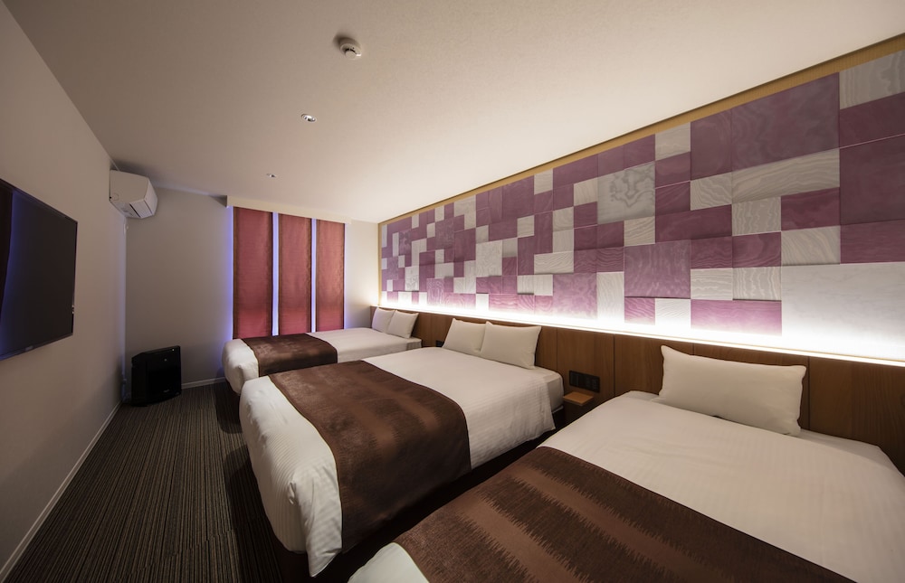 Superior Room, Non Smoking (C) photo 2