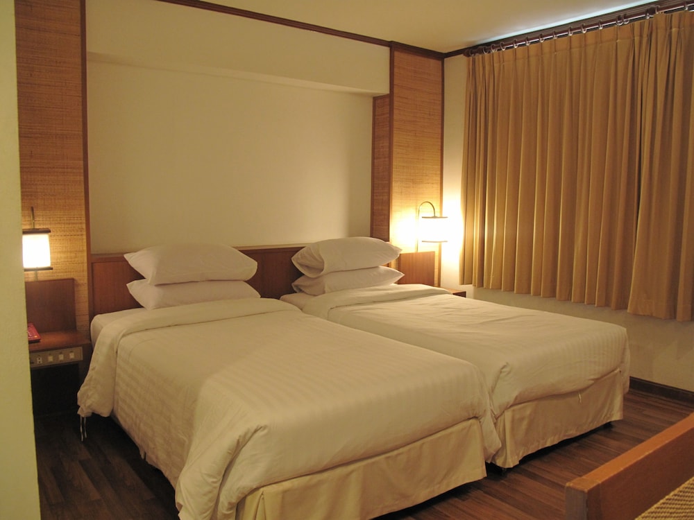 Deluxe Twin Room photo 3