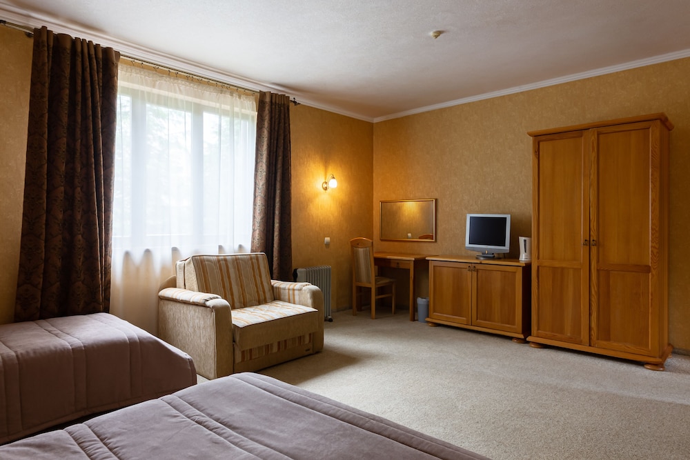 Standard Triple Room photo 3