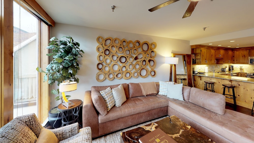 Luxury Condo, 3 Bedrooms (Platinum)