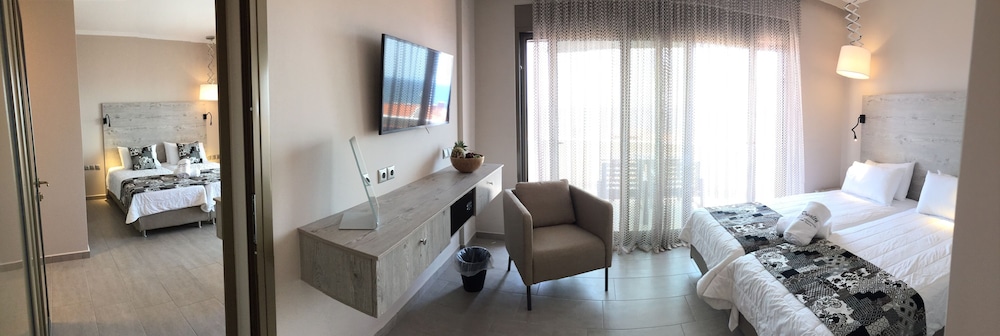 Executive Studio