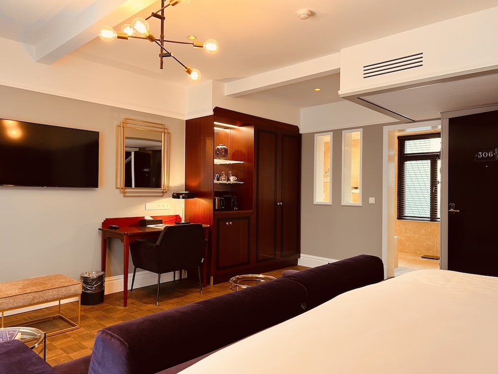 Superior Double Room (Prestige) - Photo 8