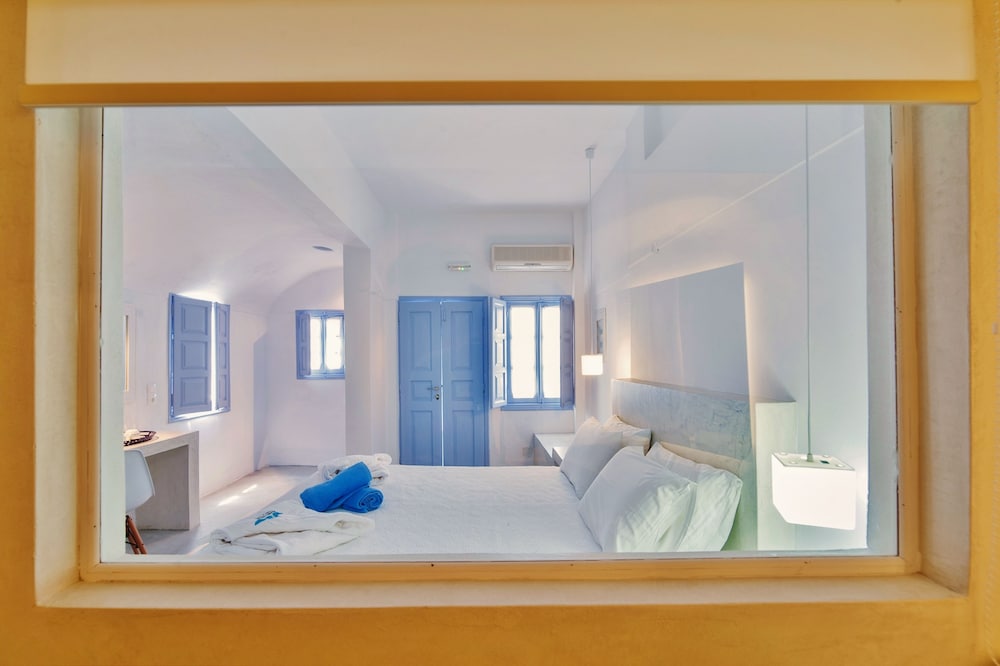 Superior Room, Sea View - Photo 11