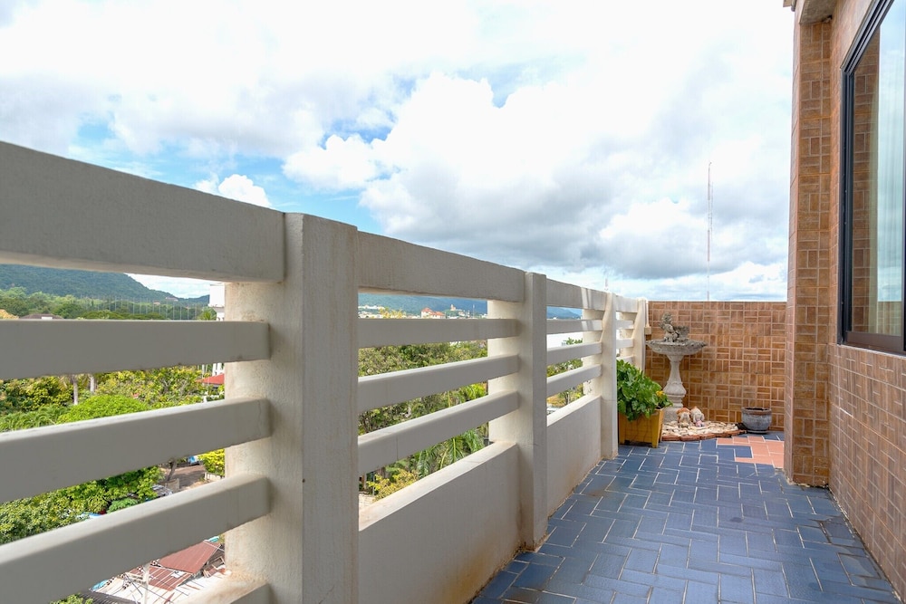 Premier Double Room - Photo 11