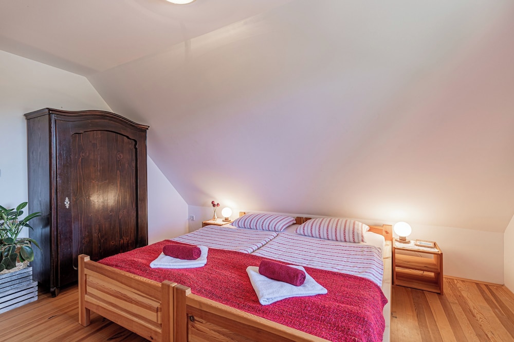 Family Chalet, Multiple Bedrooms (Chalet Jurij & Lena embraced by) photo 1
