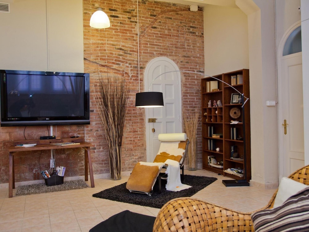 Villa photo 2