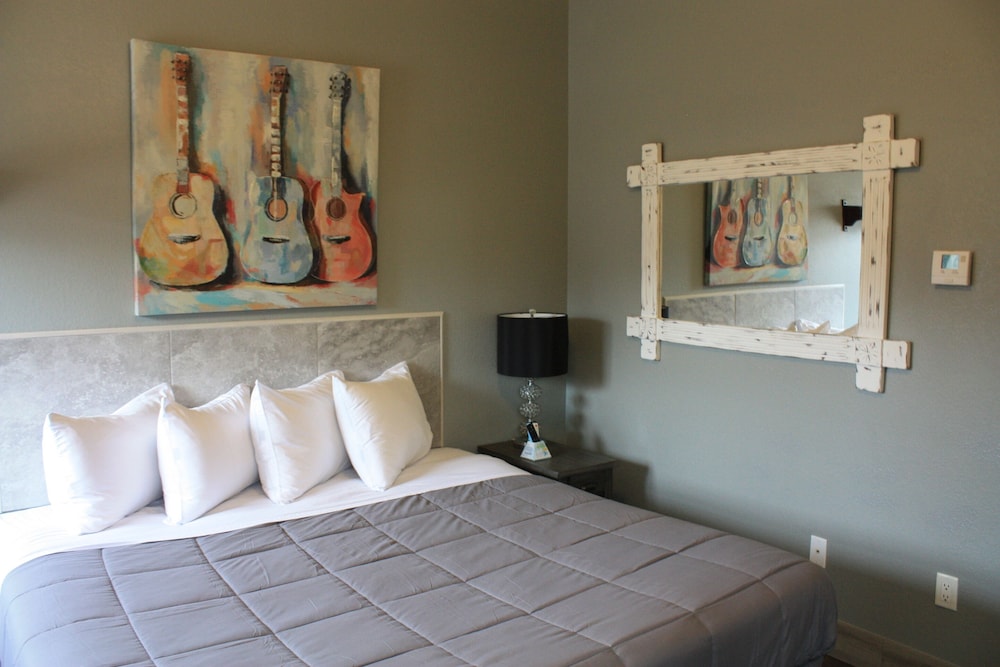 Standard Room, Ensuite (Single King Bed Room) - Photo 1