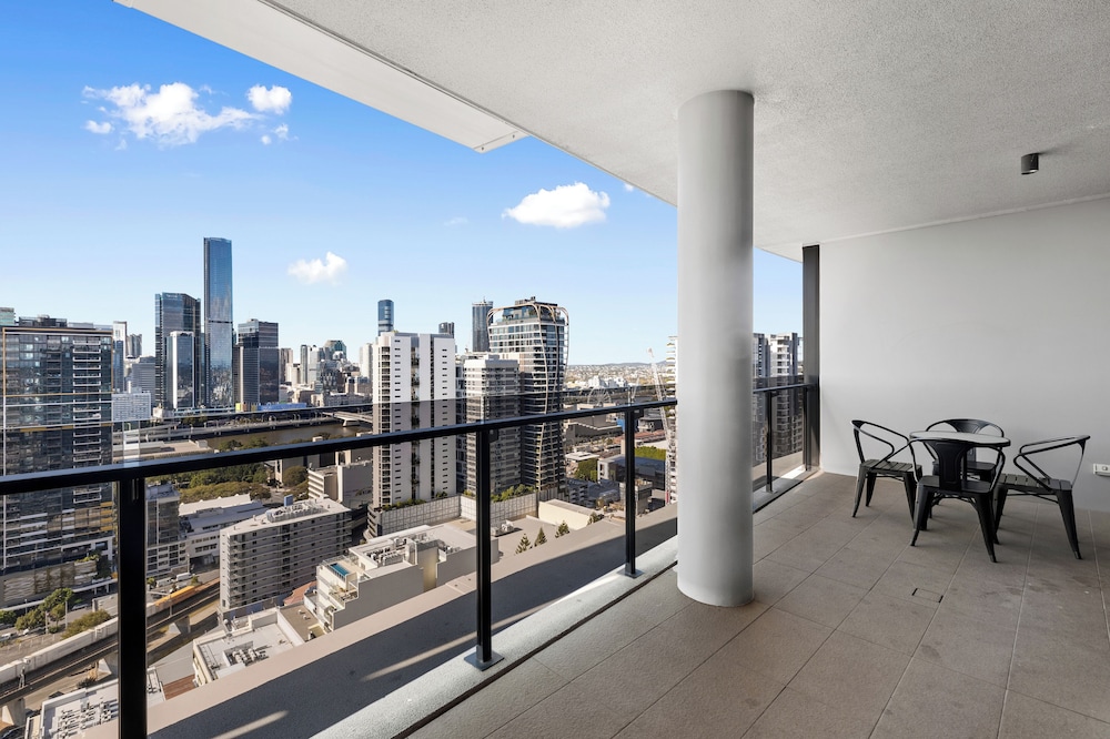 Executive Apartment, 3 Bedrooms - Photo 6