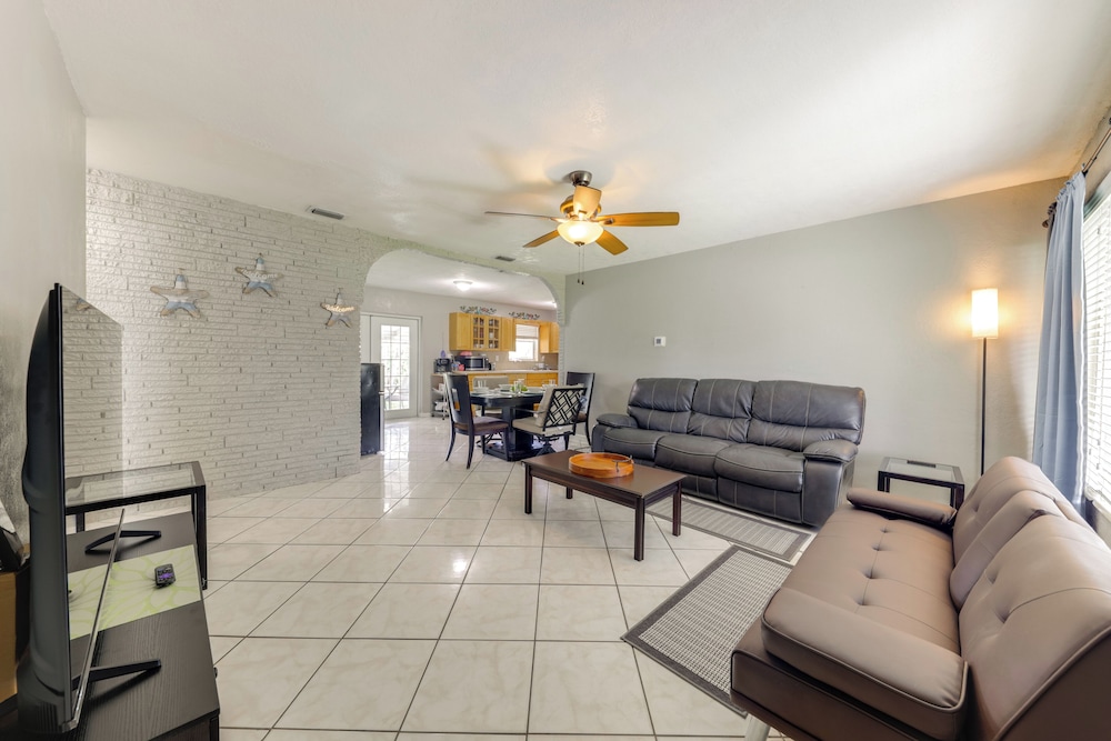House (2 Bedrooms) photo 1