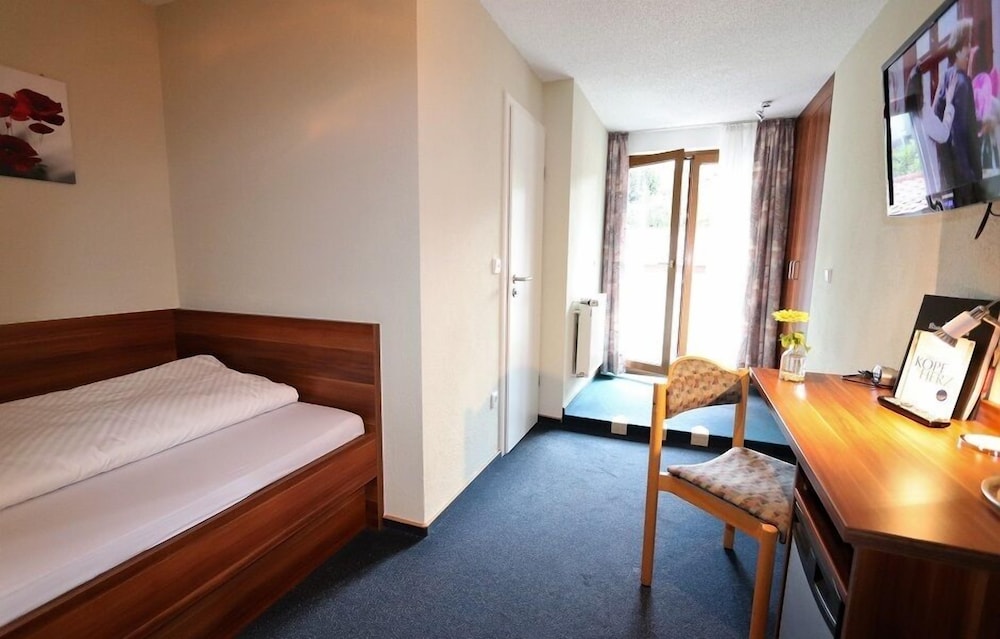 Single Room photo 3