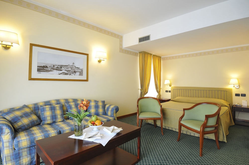 Junior Suite, Lake View photo 2
