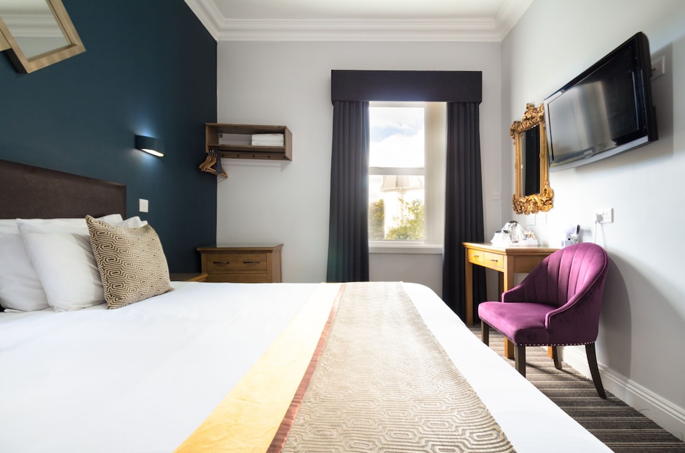 Classic Double Room, Ensuite - Photo 5