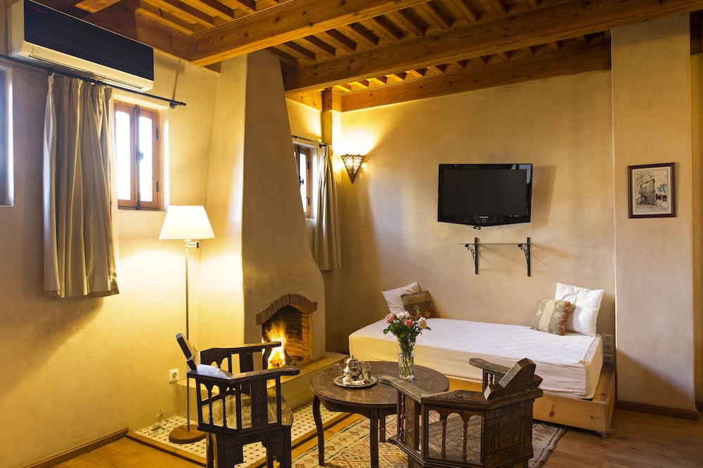 Comfort Suite photo 3