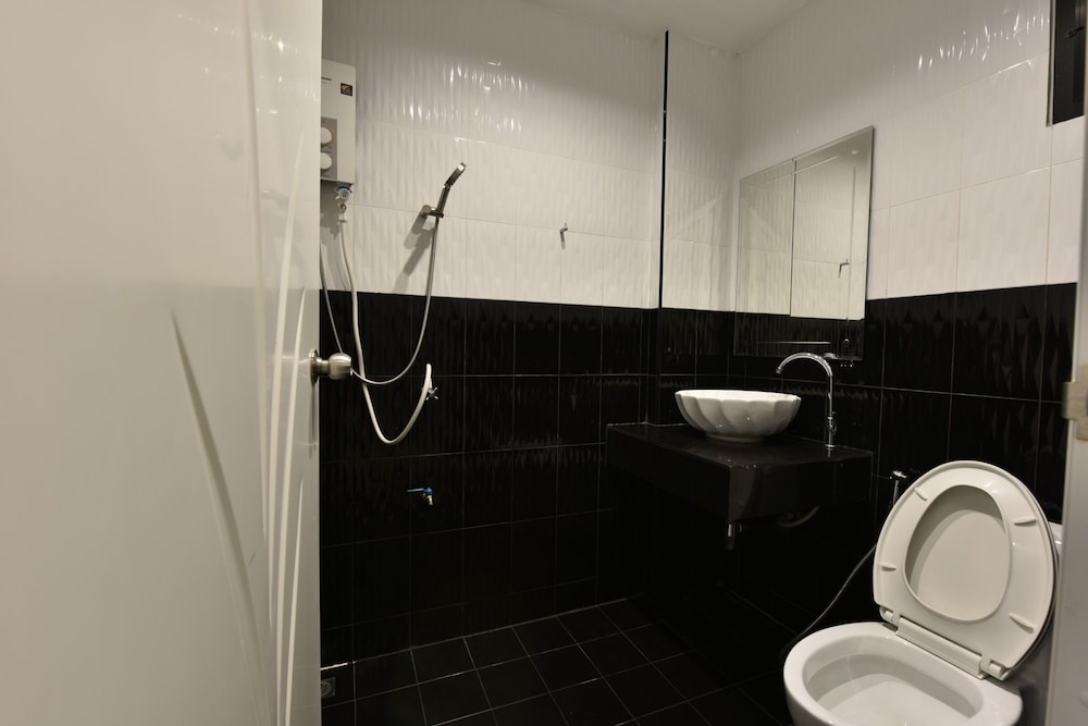 Deluxe Twin Room photo 2