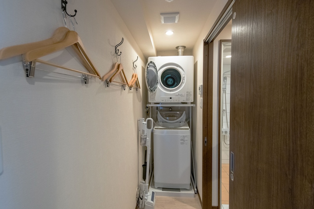 Basic Twin Room - Photo 6