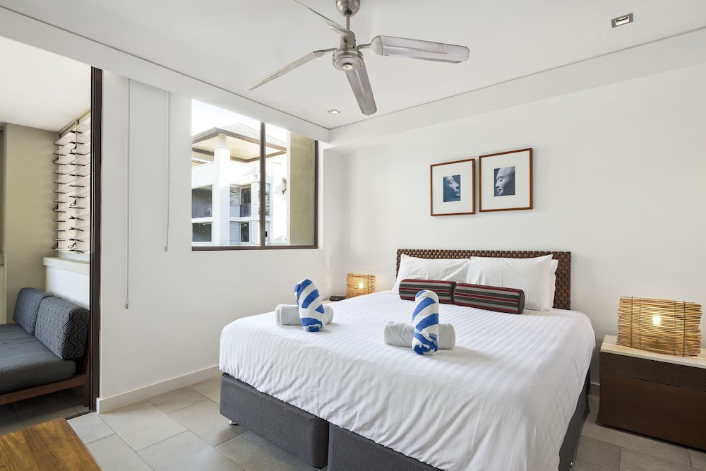 Luxurious 2 Bedroom Resort Apartment photo 1