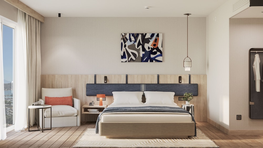 Deluxe Room with Queen Size Bed, Sea View - Photo 3