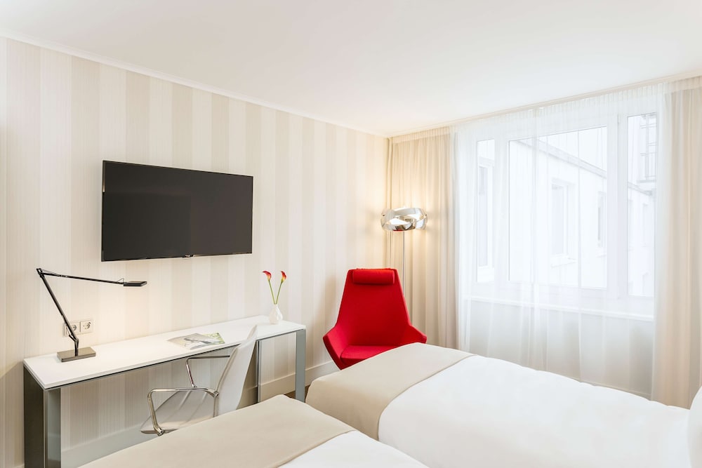 Premium Room - Photo 6