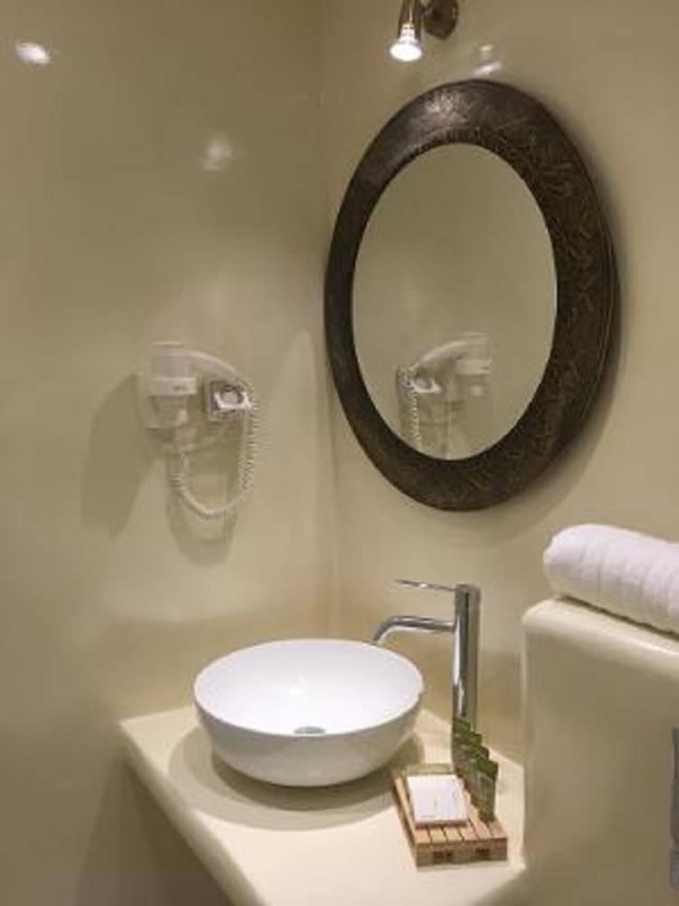 Suite, Jetted Tub - Photo 8
