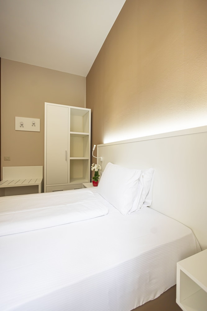 Classic Single Room photo 3