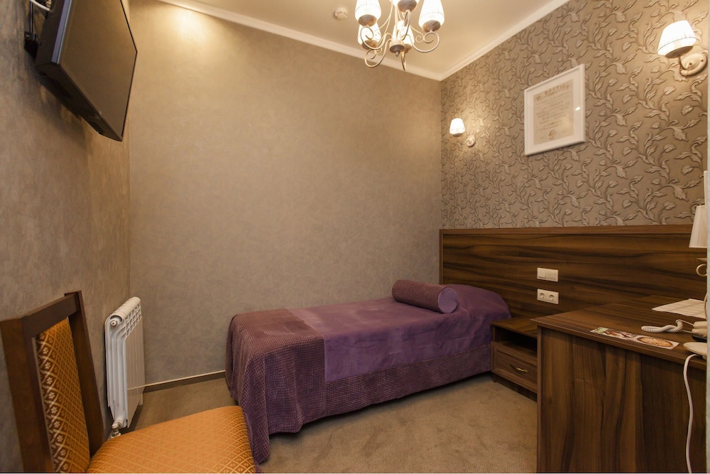 Basic Single Room photo 3