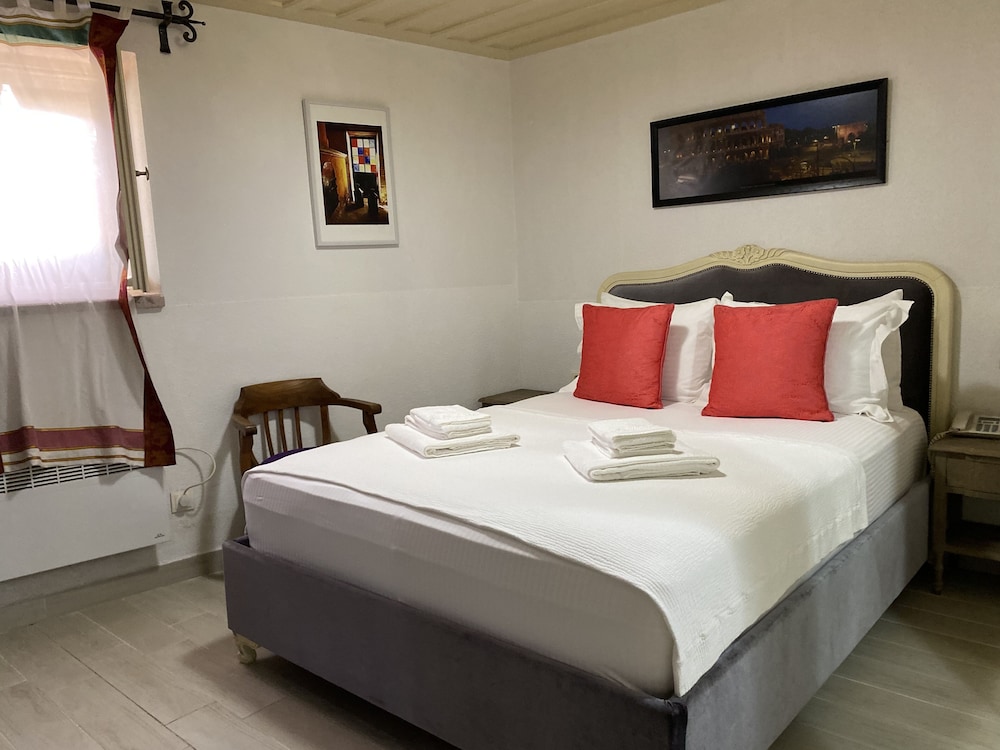 Standard Double Room (Underground)