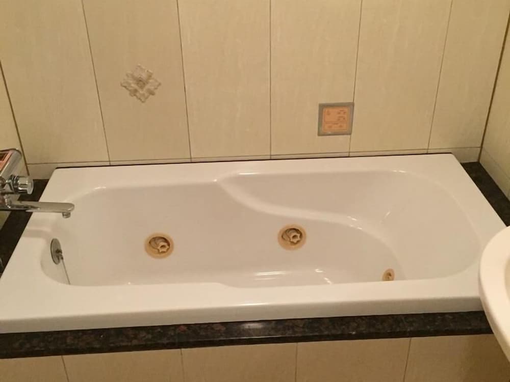 (33sqm) Deluxe Double Room photo 2