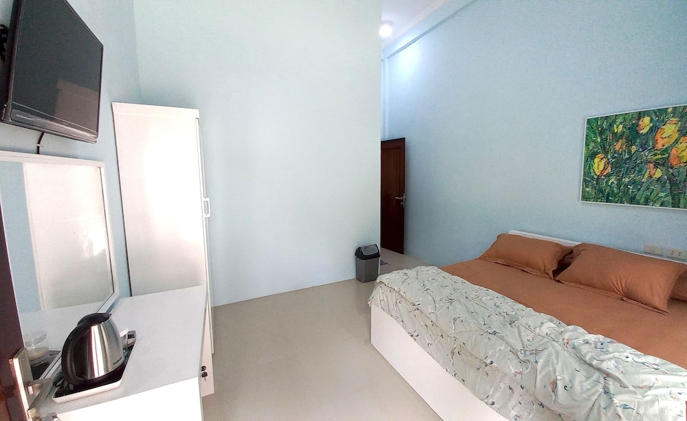 Deluxe Double Room - Photo 23