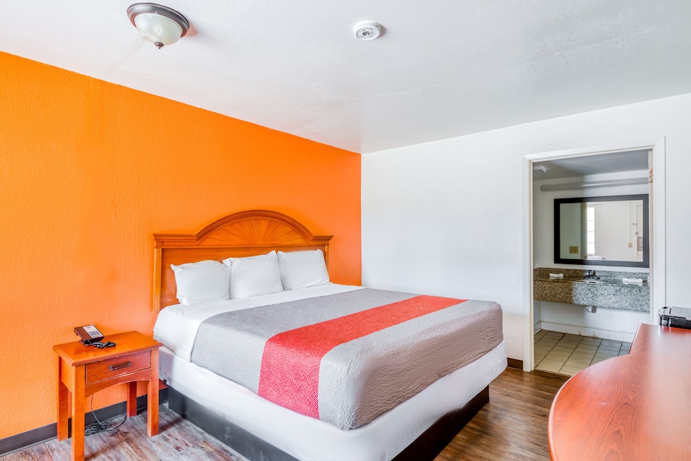 Room, 1 King Bed - Photo 1