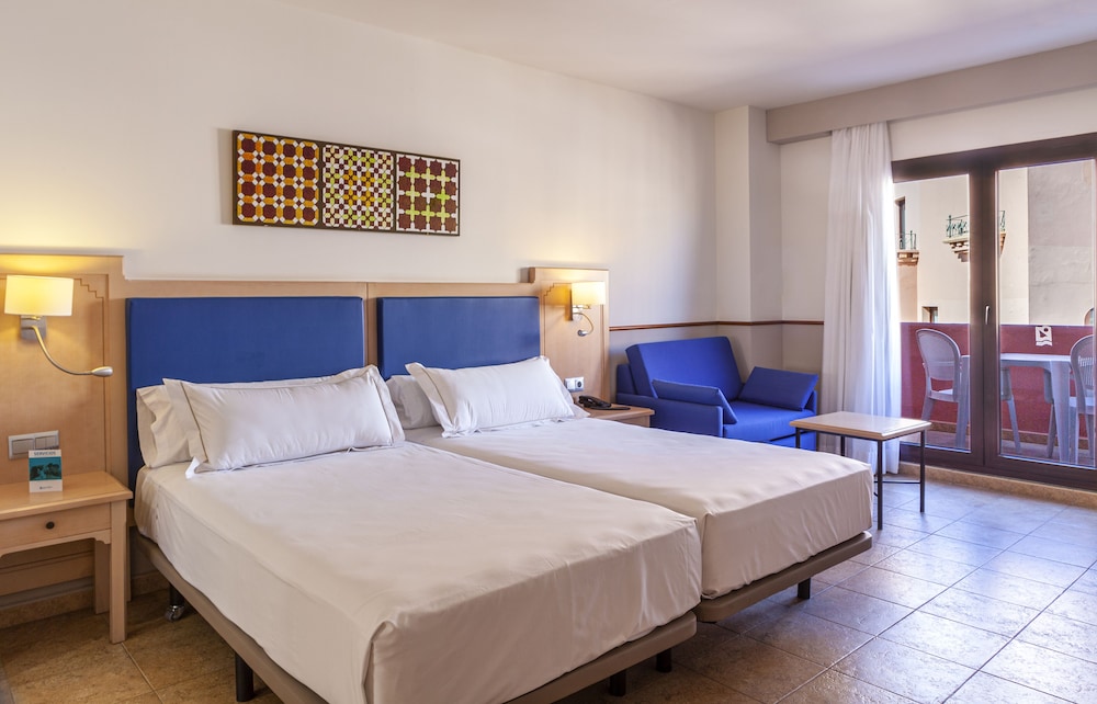 Double Room - Photo 2