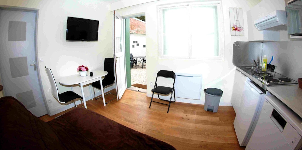 Apartment, 1 Bedroom, Non Smoking, Kitchenette photo 2