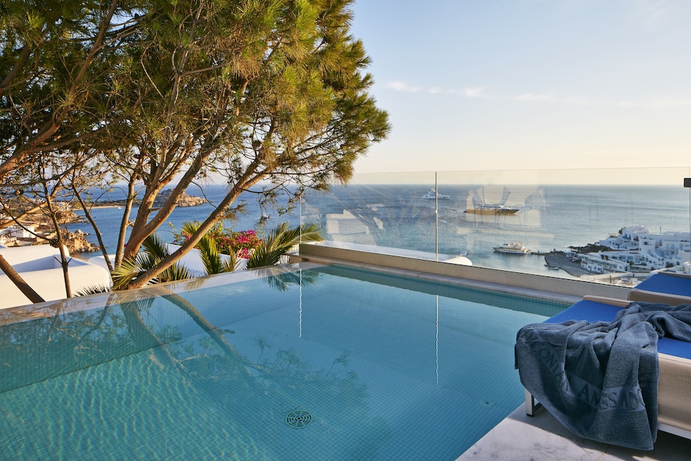 Room, Private Pool, Sea View (True Blue) - Photo 1