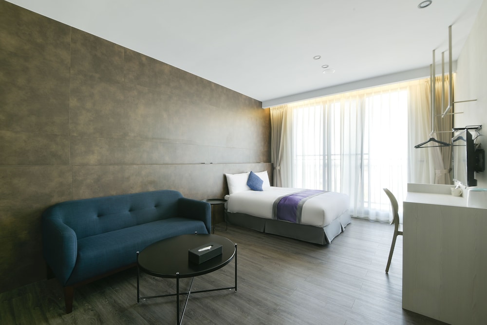 Deluxe Double Room, 1 Queen Bed - Photo 3