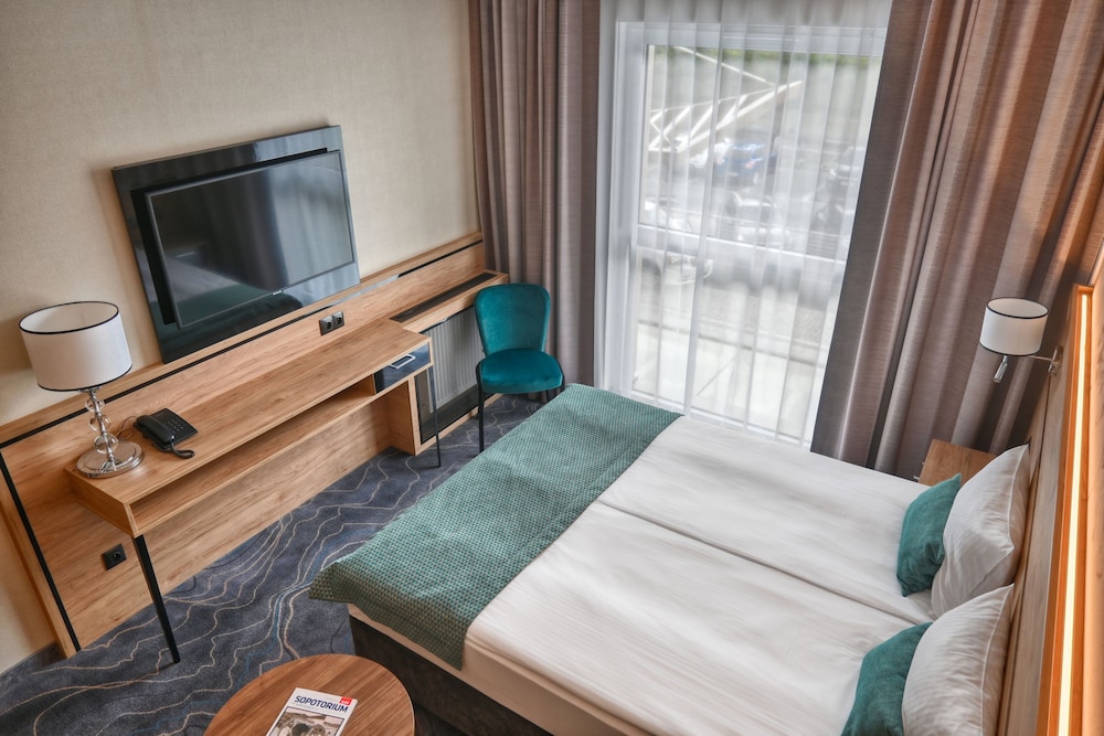 Basic Double Room